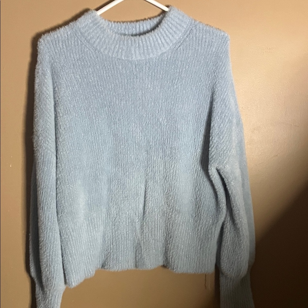 😄Vintage oversized light blue metallic threads sweater